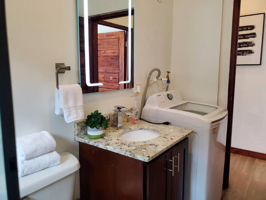 'The Solace' New Luxury Modern 1Bed 1Bath Apt. Portmore Dış mekan fotoğraf