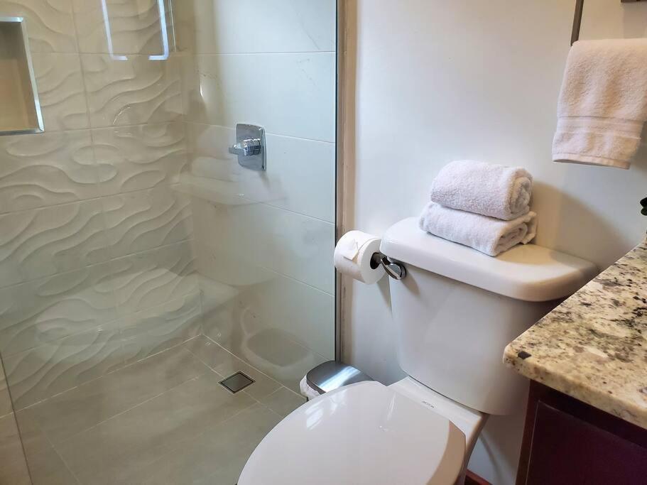 'The Solace' New Luxury Modern 1Bed 1Bath Apt. Portmore Dış mekan fotoğraf